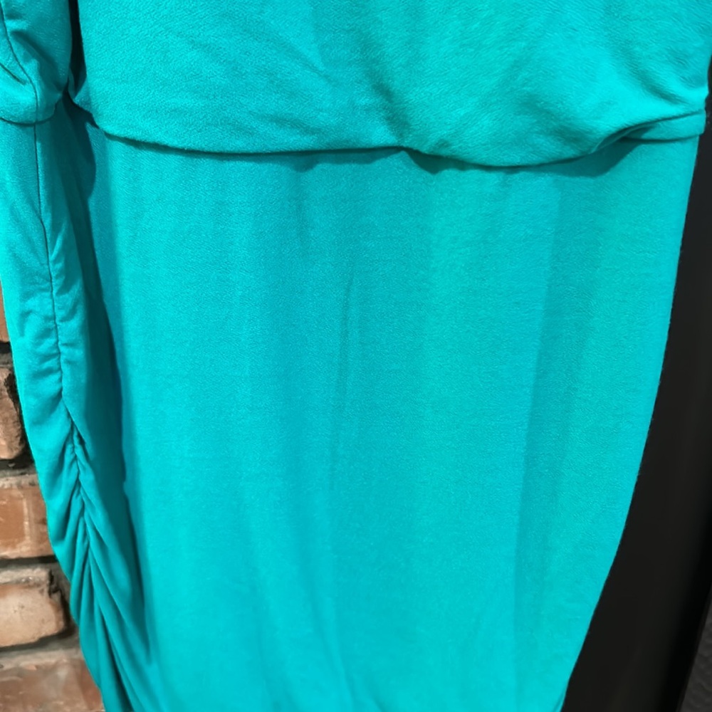 Halston sleeveless H Halston not couture dress slinky material has some spandex - Picture 5 of 5